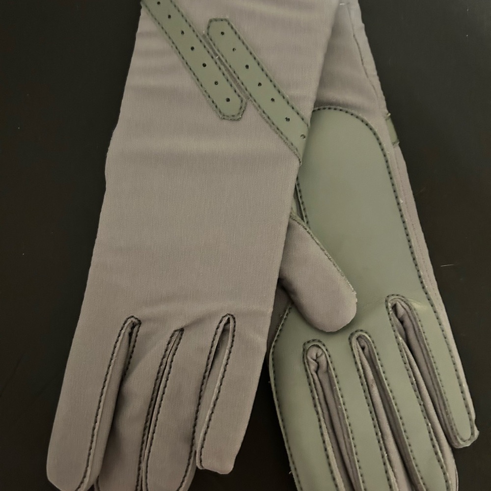 New Vintage Hanes Her Way Stretch Driving Gloves -Grey One Size Fits 6.5-8